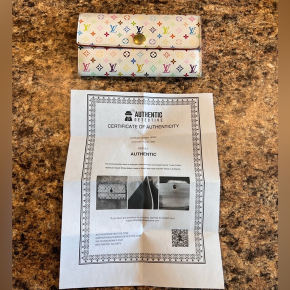 💯 Authentic Louis Vuitton Murakami Multicolore White Sarah Long Wallet w/COA 💖 - Picture 13 of 15